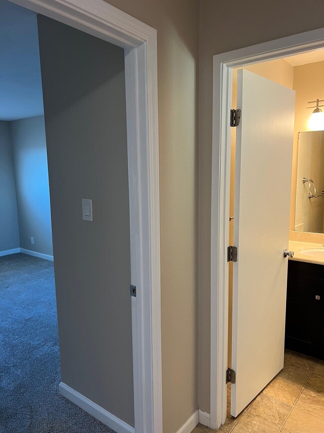 Building Photo - 36976 Mulberry St