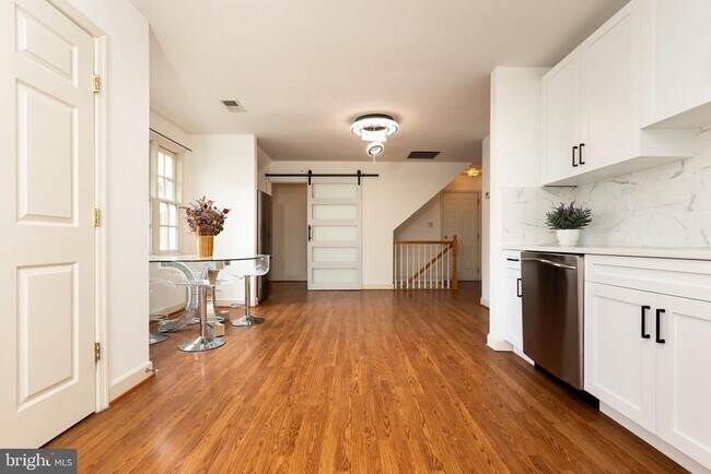 Building Photo - 13039 Glen Mill Rd