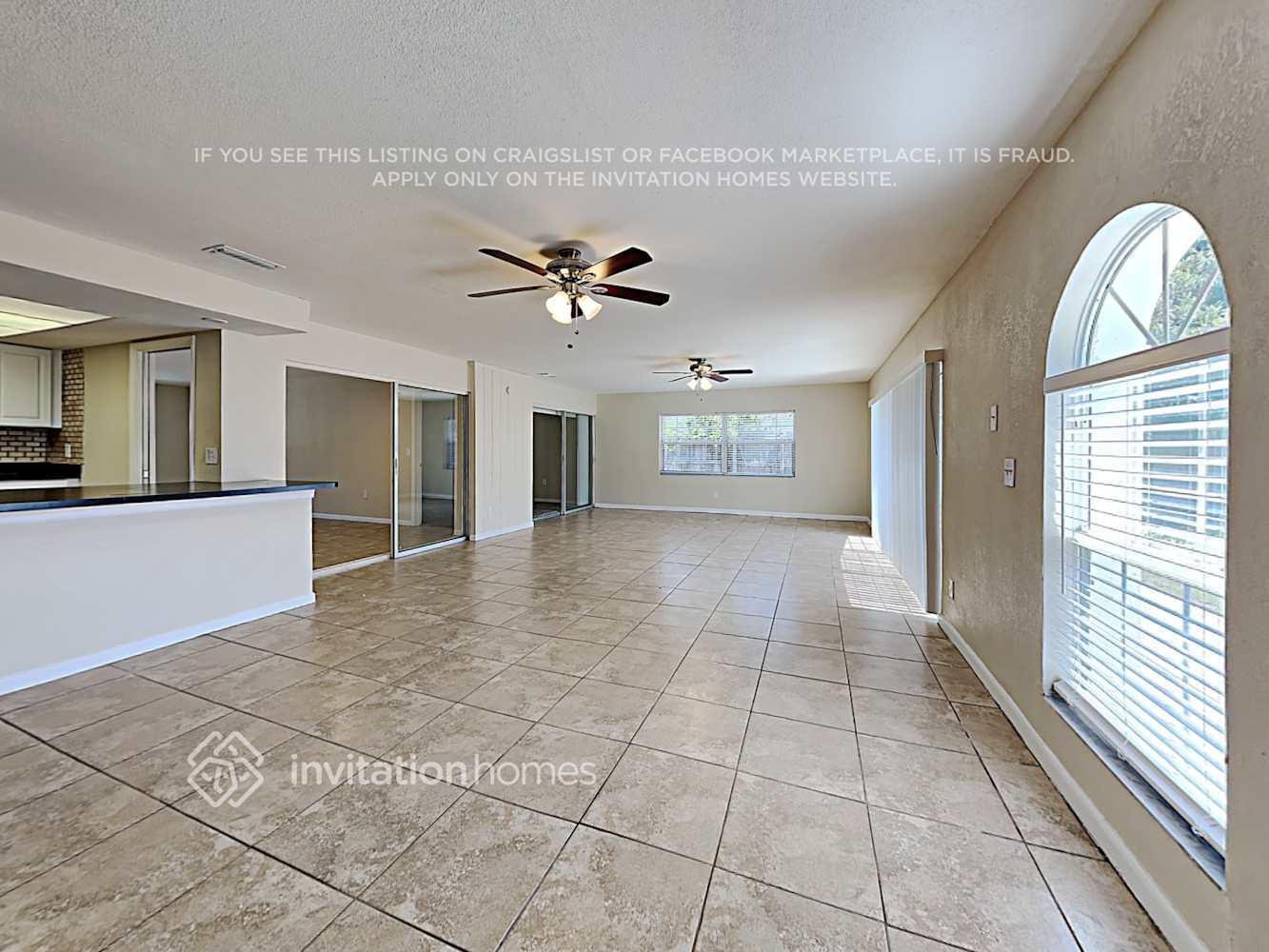 Building Photo - 1895 Almeria Way S