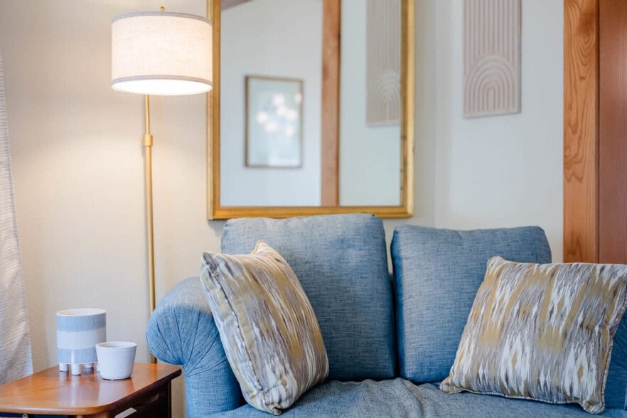 Building Photo - 318 Saratoga Ave