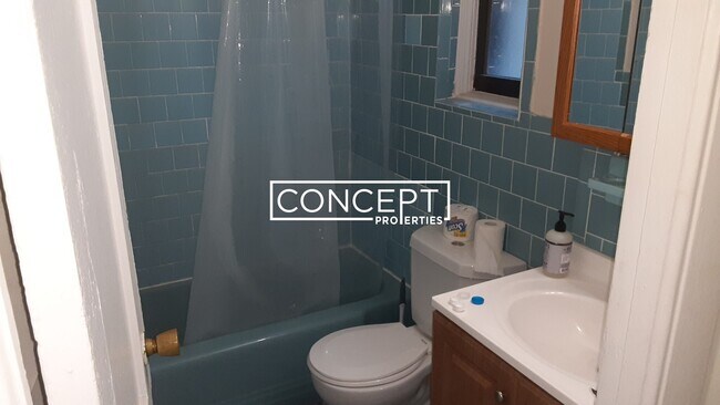 Building Photo - 56 Queensberry St