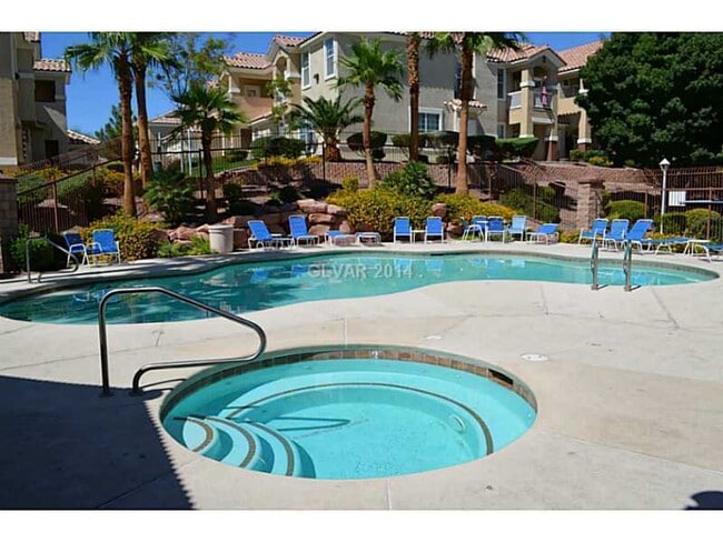 Building Photo - Jasmine Ranch Gated Two Bed Condo!!