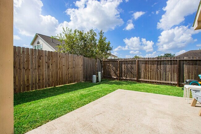 Building Photo - 3608 Kale St