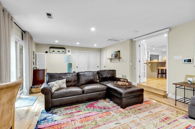 Building Photo - 7093 S Section Line Rd