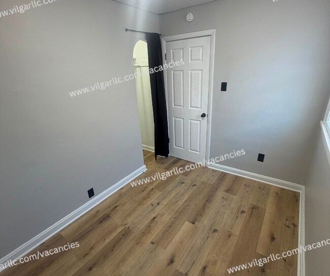 Building Photo - 5035 Tod Ave