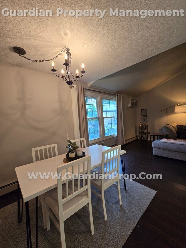 Building Photo - St Louis Park Condo by West End, Garage in...