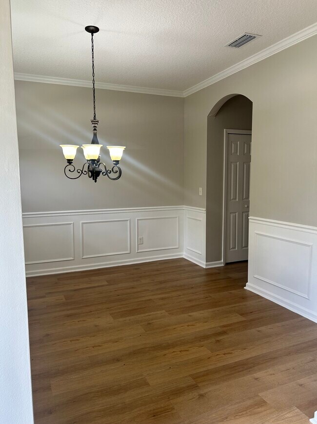 Building Photo - 269 Porta Rosa Circle