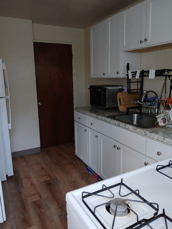 Building Photo - 472 Hoodridge Dr