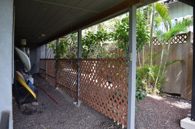 Building Photo - South Kihei Ohana 2 bed 1 bath - nice yard