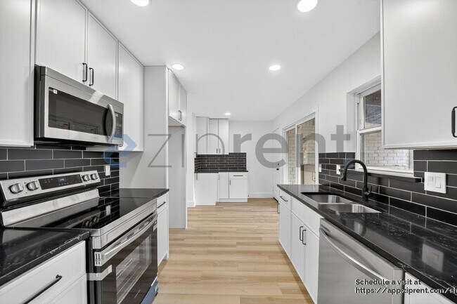 Building Photo - 1613 Cumberland Trail