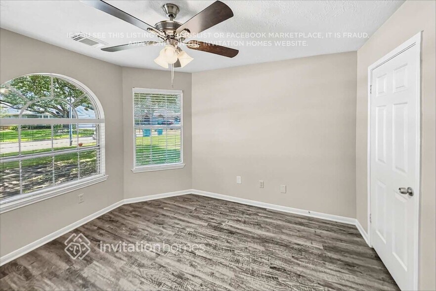 Building Photo - 4330 Spoonbill Dr