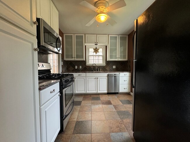 Building Photo - Home for Rent!