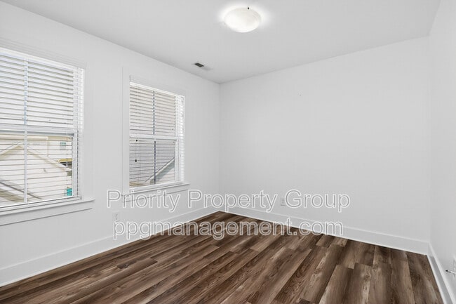 Building Photo - 1614 Pat Garrett St