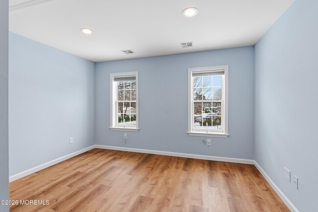 Building Photo - 131 Spring St