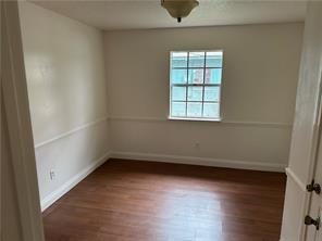 Building Photo - 1211 Western Ave