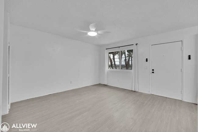 Building Photo - 9200 Harness St