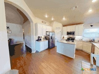 Building Photo - 408 Holstein Dr