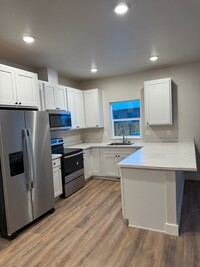 Building Photo - New 3 bed 2.5 bath condo in Manhattan, MT