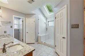 Building Photo - 1806 Rosebud Ct