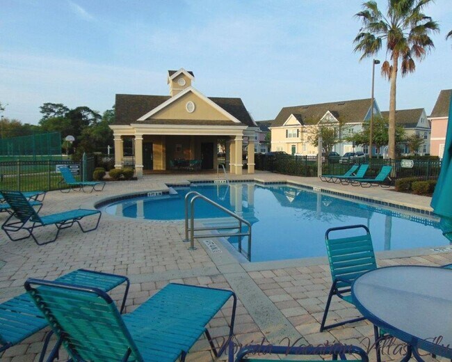 Building Photo - 2280 San Vital Dr