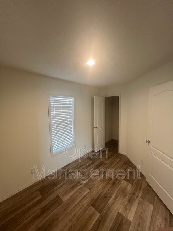 Building Photo - 18-1015 Gibraltor