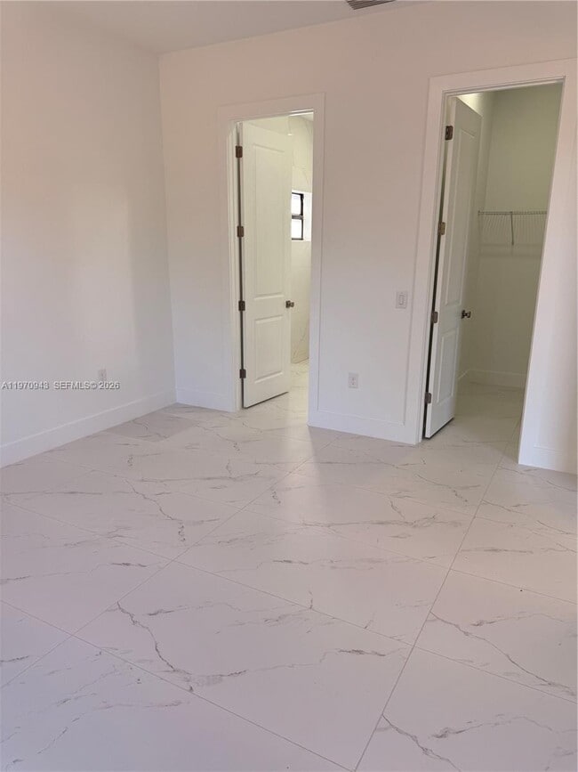 Building Photo - 20 Organ St