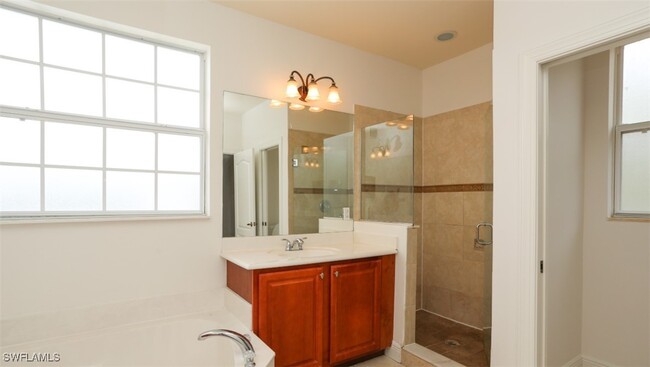 Building Photo - 7069 Venice Way