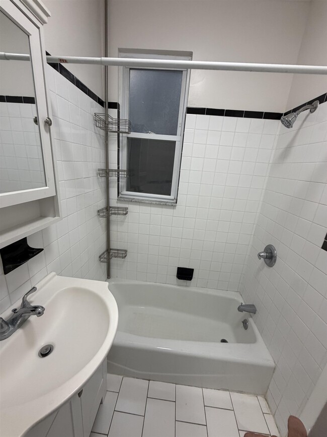 Building Photo - 7800 Bergenline Ave