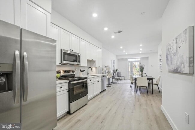 Building Photo - 2495 Alabama Ave SE