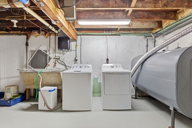 Building Photo - 18-20 Payne Rd