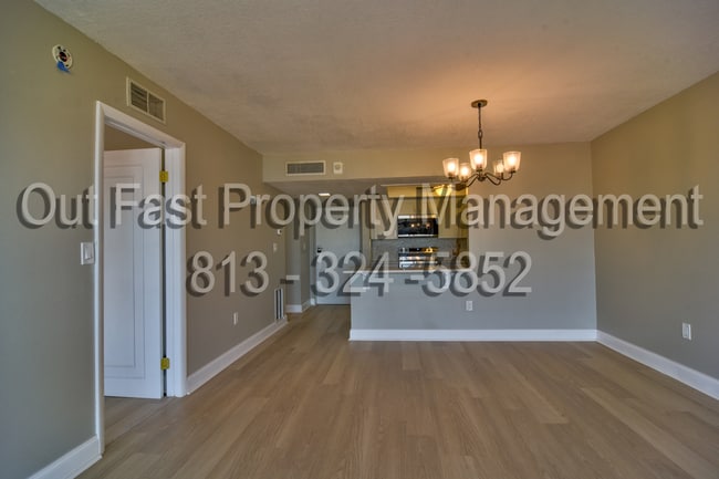 Building Photo - Waterfront Living at Point Brittany