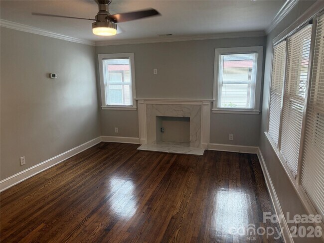 Building Photo - 305 Sylvania Ave