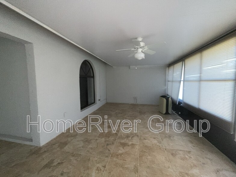 Building Photo - 5508 Salem Square Dr S