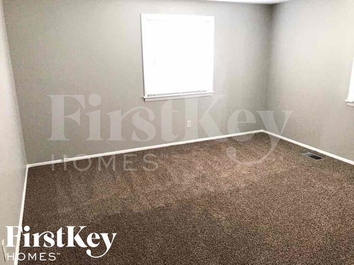 Building Photo - 10153 Lawnhaven Dr