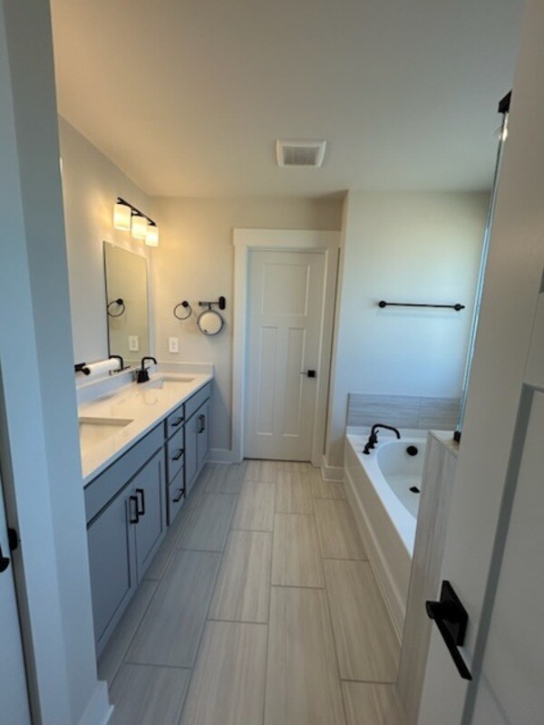 Building Photo - 128 Willoughby Wy