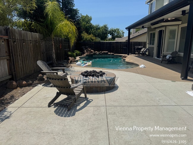 Building Photo - 2169 Mount Errigal Pl