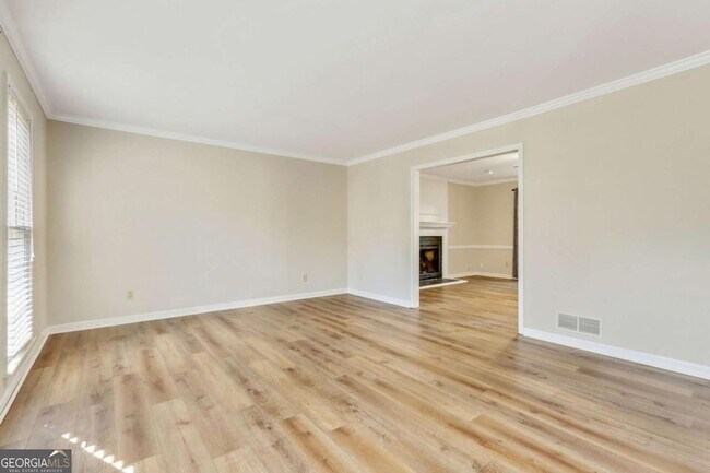 Building Photo - 4365 Burnleigh Chase NE