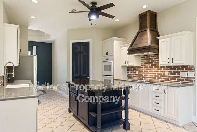 Building Photo - 143 Lantana Ridge