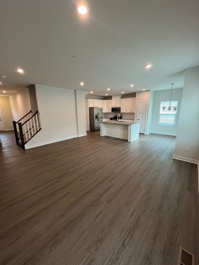 Building Photo - 312 Frances Ln