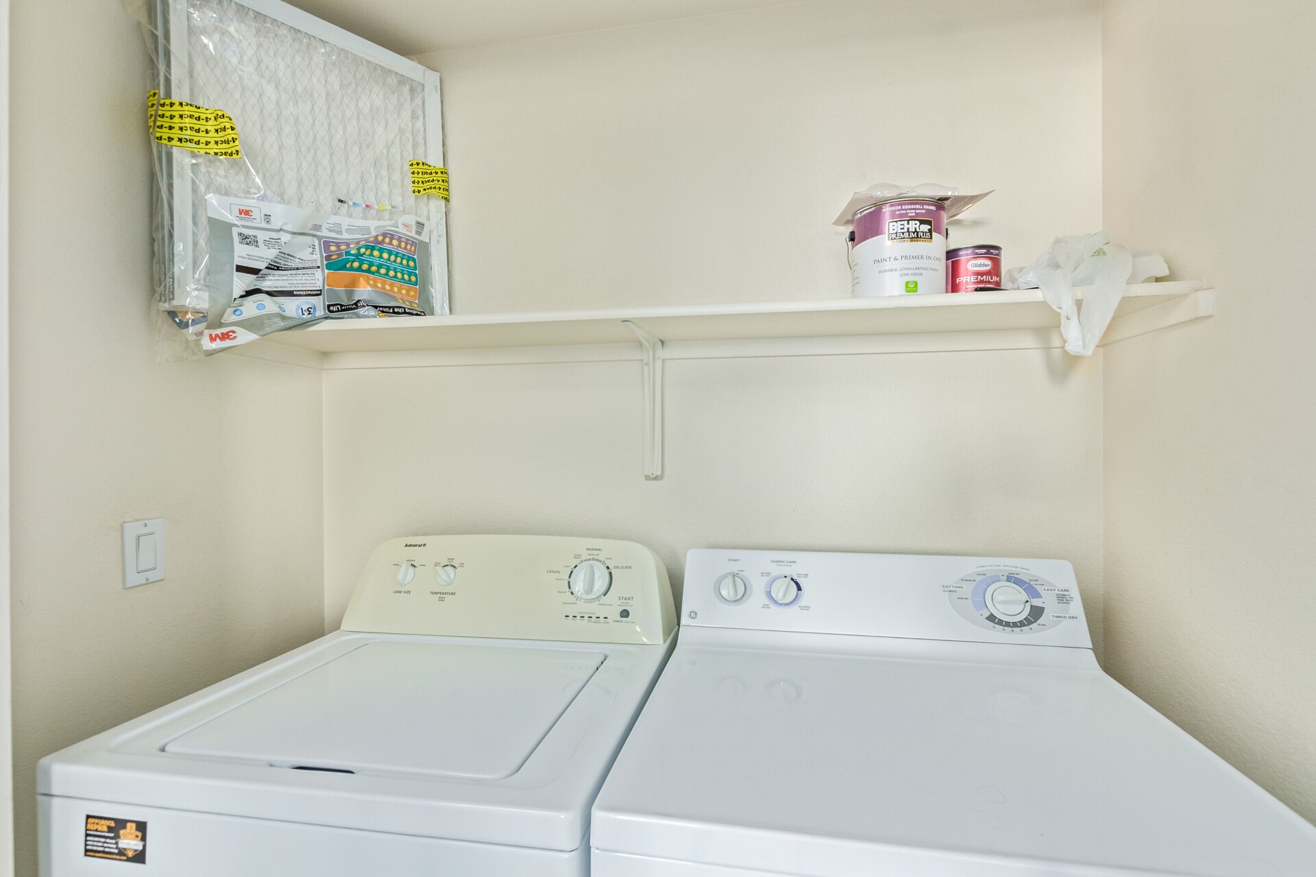 Building Photo - 4925 E Desert Cove Ave