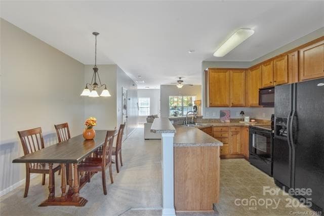Building Photo - 15316 Crossing Gate Dr