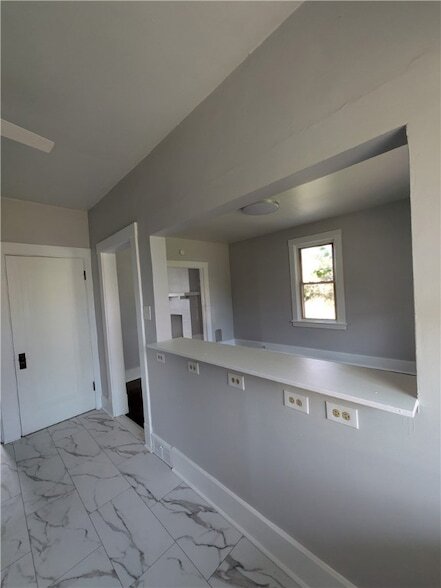 Building Photo - 313 Jacob St
