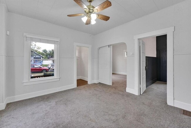 Building Photo - 1517 W Nora Ave
