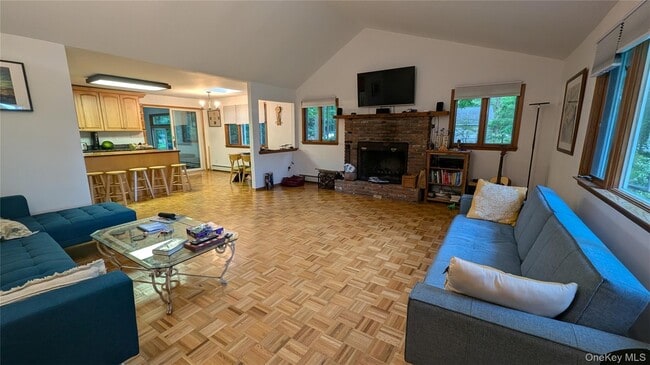Building Photo - 32 Culross Dr