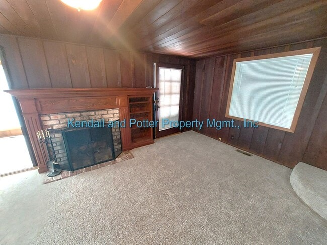 Building Photo - Amazing Beach House Near Twin Lakes Beach!!