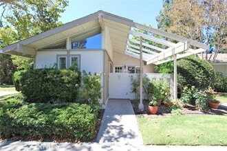 Building Photo - 778 Via Los Altos