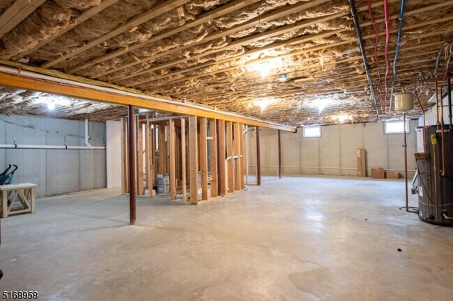 Building Photo - 309 Sleepy Hollow Ln