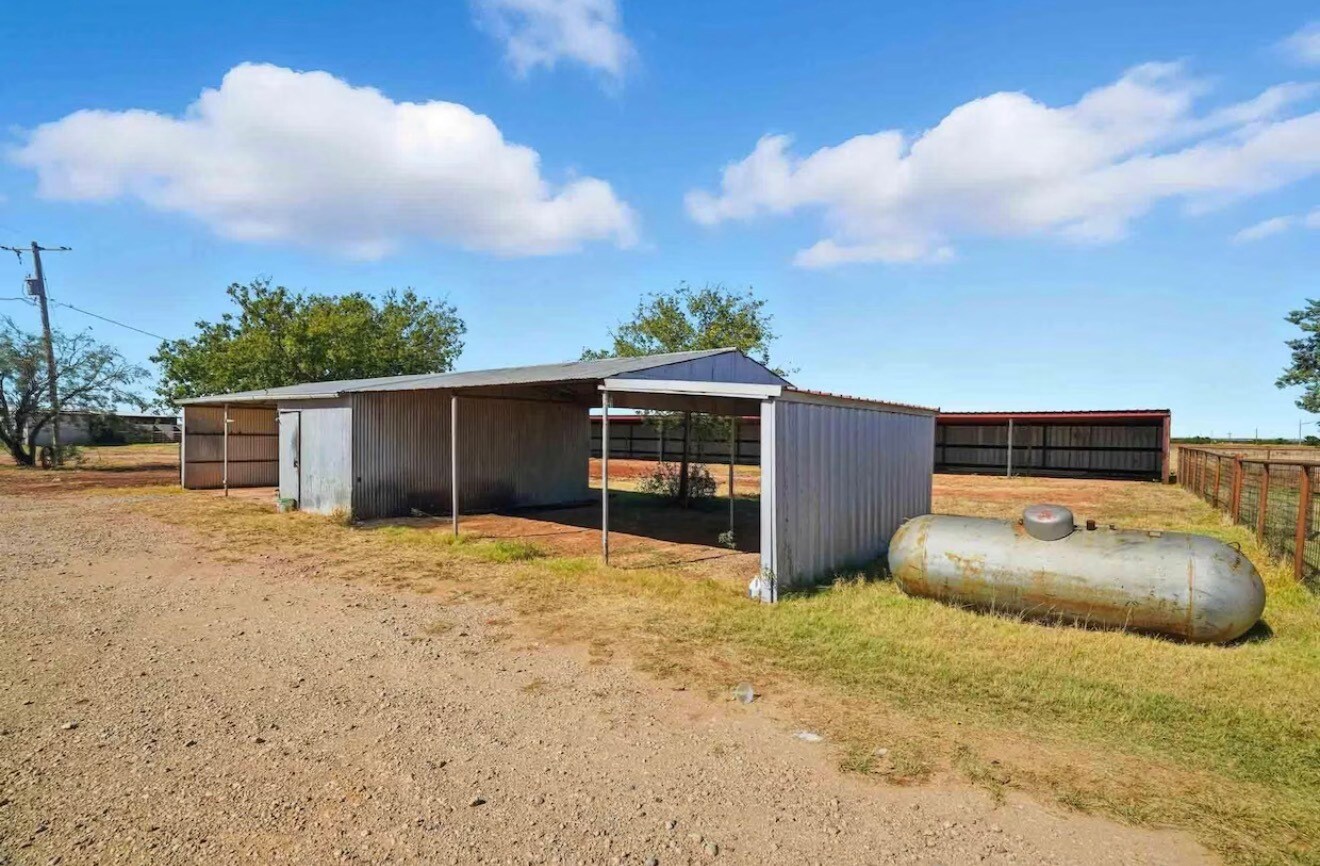 Building Photo - 11969 State Highway 6