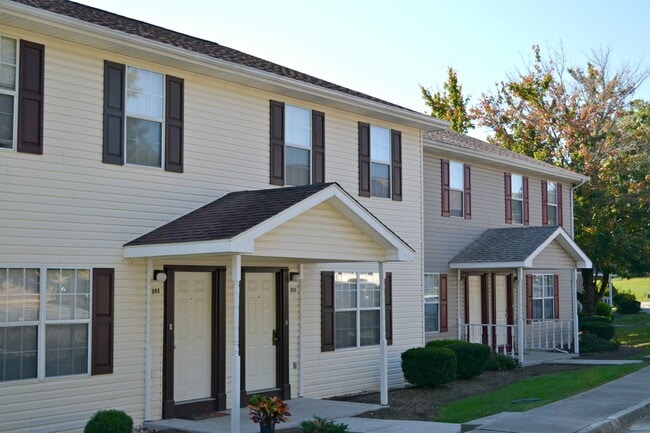 Primary Photo - Large Townhome North Main Blacksburg