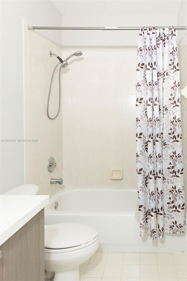 Building Photo - 5662 Enclave Pl